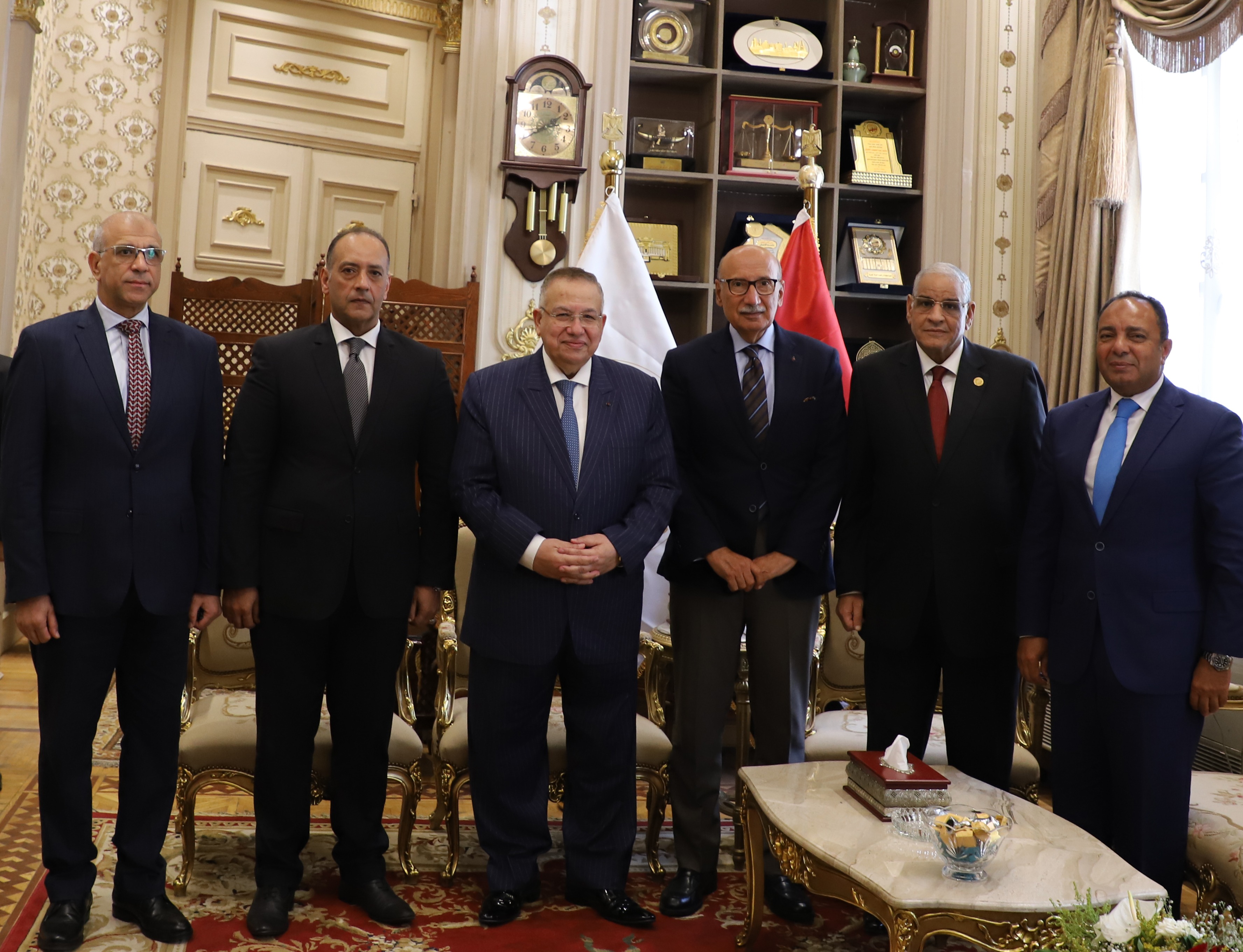 القاضى / عاصم الغايش رئيس محكمة النقض يستقبل نقيب الاشراف