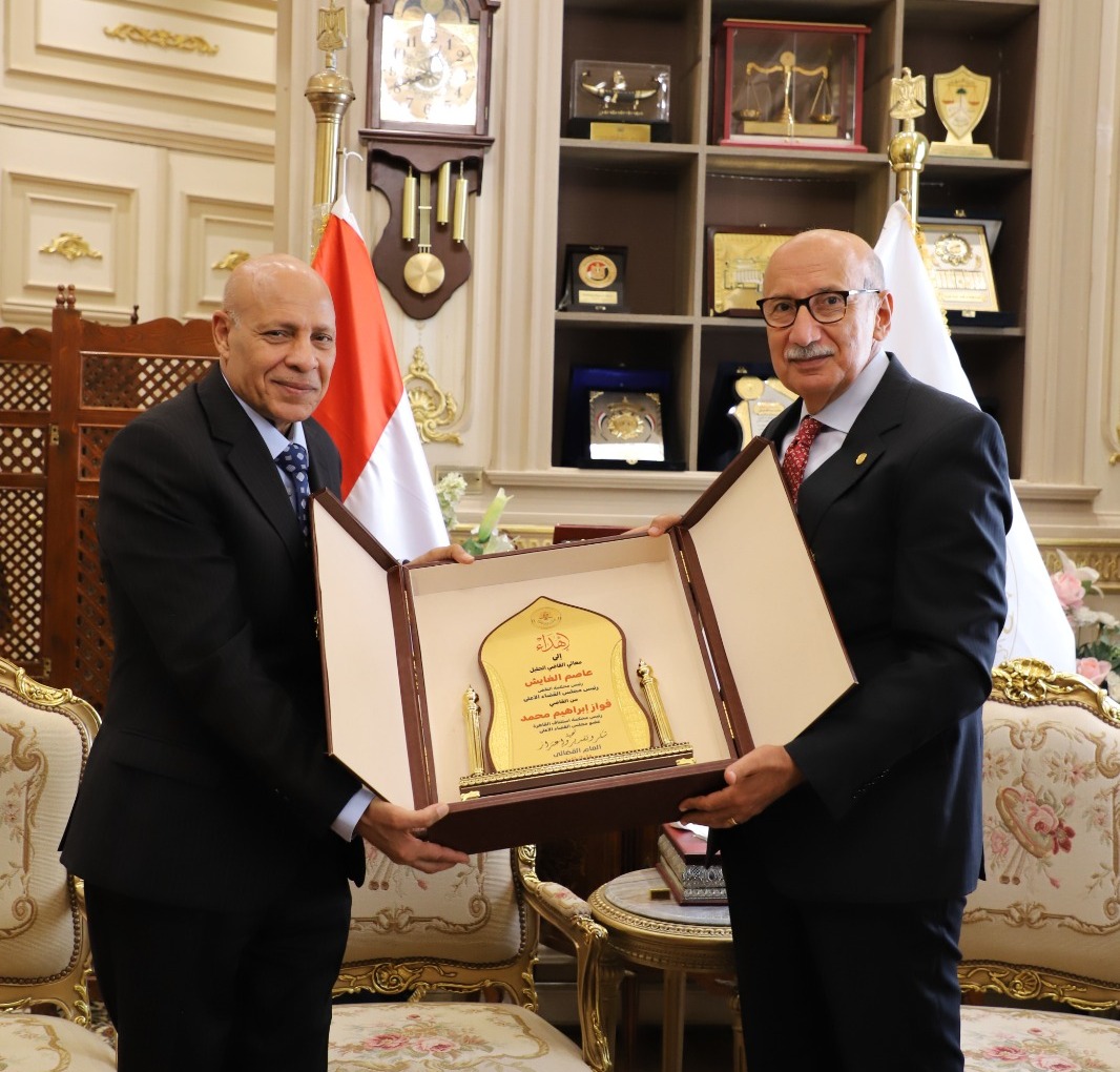 رئيس محكمة النقض رئيس مجلس القضاء الأعلى يستقبل رئيس محكمة استئناف القاهرة عضو مجلس القضاء الأعلى
