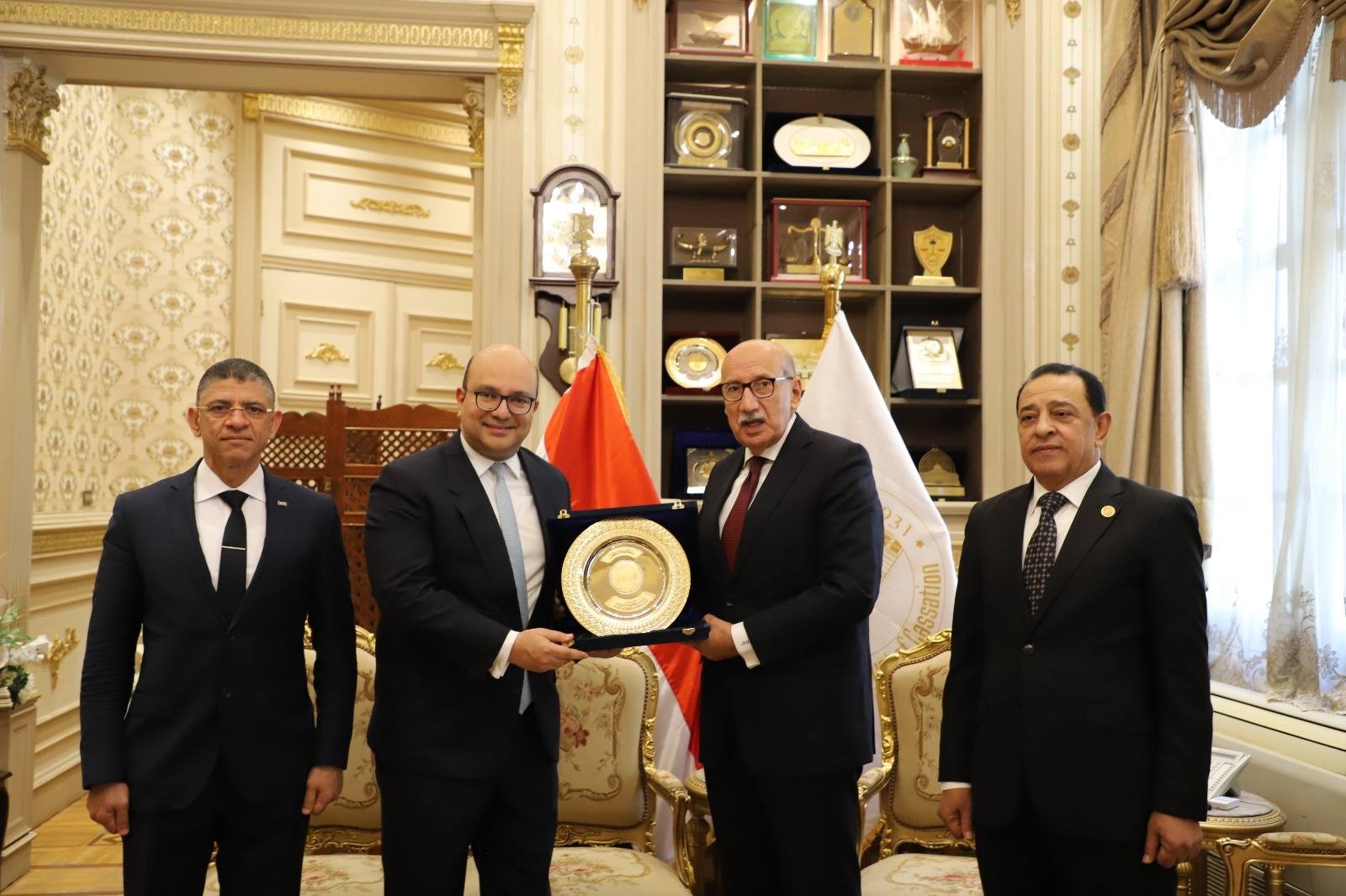 رئيس محكمة النقض رئيس مجلس القضاء الأعلى يستقبل رئيس مركز القاهرة الإقليمي للتحكيم التجاري الدولي